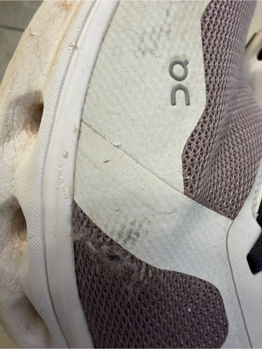 On Running Women's Sneakers in White, Black & Lavender - Picture 4 of 7